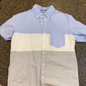 American eagle short sleeve button down